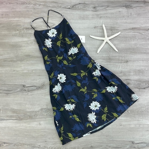 🔆RVCA🔆 ALL FEELS DRESS - Picture 3 of 14